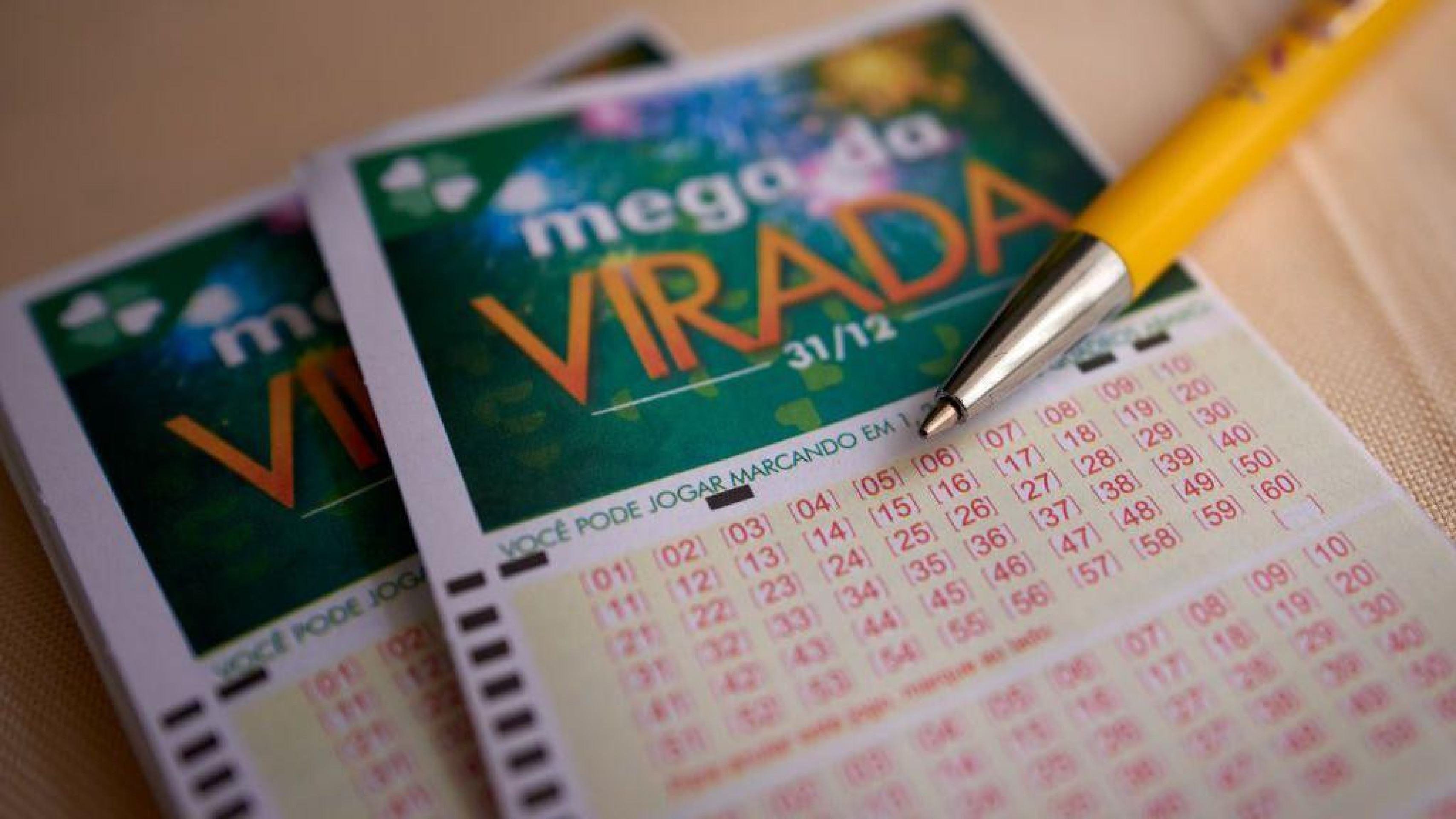 Mega da Virada chega a R$ 1 bi: as chances de ganhar, segundo a ciência, e tudo mais que você precisa saber -  (crédito: Tomaz Silva/Agência Brasil)