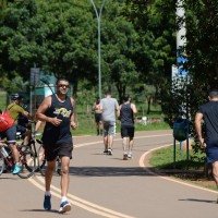 Atividade física logo após acordar reduz riscos de doenças -  (crédito: Minervino Júnior/CB/D.A.Press)