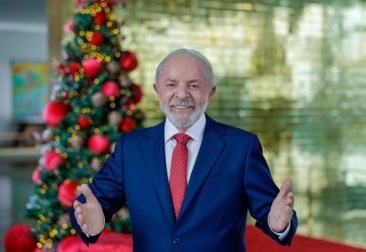 Presidente Lula afirma que o governo vai coordenar ações com ministérios e órgãos públicos para enfrentar a violência de gênero em todo o país. -  (crédito: Reprodução/Youtube) -Presidente Lula afirma que o governo vai coordenar ações com ministérios e órgãos públicos para enfrentar a violência de gênero em todo o país. -  (crédito: Reprodução/Youtube)