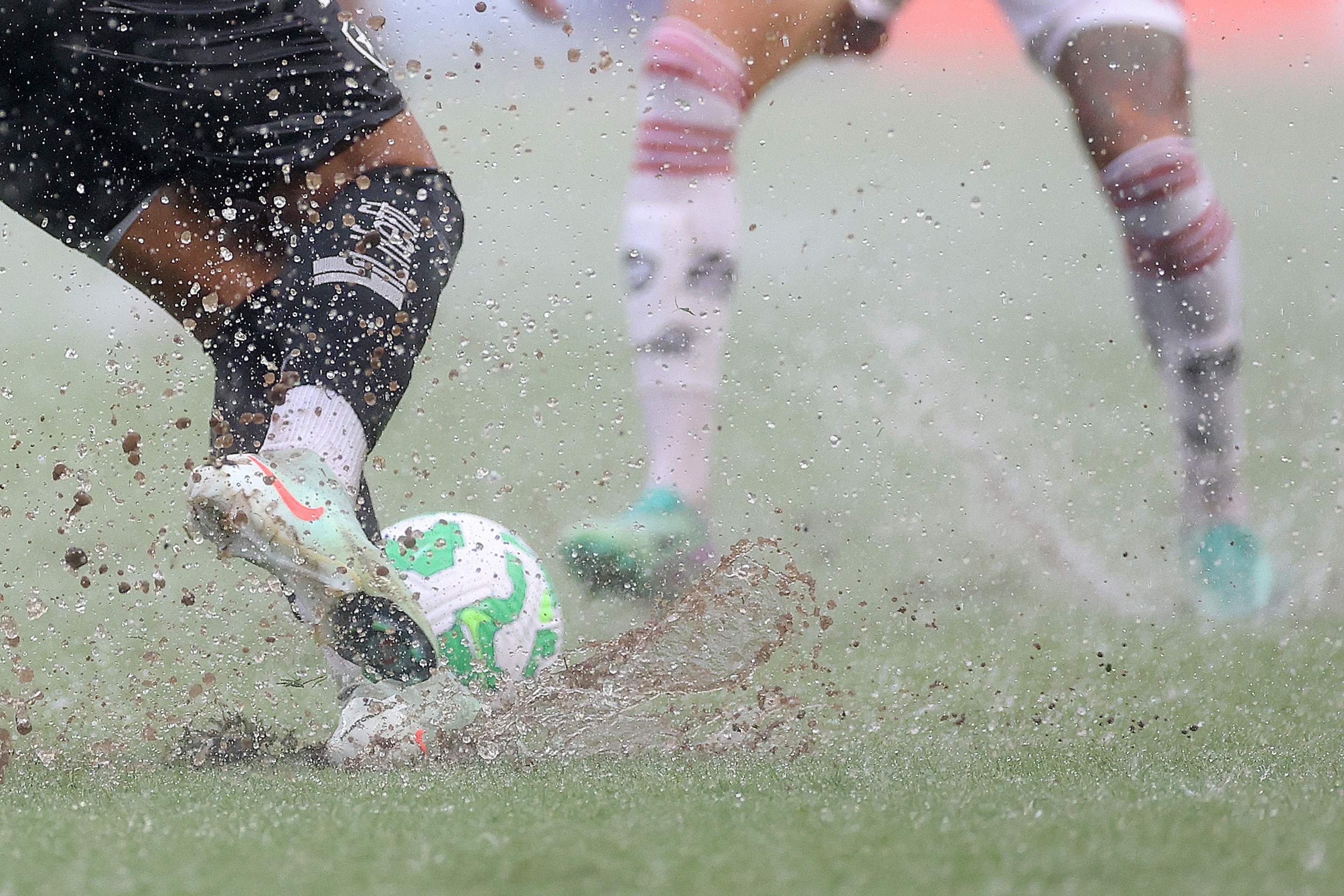 Jogo sujo: Brasil tem ano marcado por preconceito e discurso de ódio
