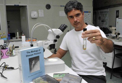  25/12/2025 Cr&eacute;dito: Marcelo Ferreira/CB/D.A Press. Brasil. Bras&iacute;lia - DF - UnB, Faculdade de Medicina, departamento de parasitologia, Professor Rodrigo Gurgel, fala sobre a Dengue. -  (crédito:  Marcelo Ferreira/CB/D.A Press) - 25/12/2025 Cr&eacute;dito: Marcelo Ferreira/CB/D.A Press. Brasil. Bras&iacute;lia - DF - UnB, Faculdade de Medicina, departamento de parasitologia, Professor Rodrigo Gurgel, fala sobre a Dengue. -  (crédito:  Marcelo Ferreira/CB/D.A Press)