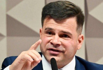 Ex-diretor da PRF Silvinei Vasques é preso pela PF no Paraguai: o que se sabe? -  (crédito: BBC Geral) -Ex-diretor da PRF Silvinei Vasques é preso pela PF no Paraguai: o que se sabe? -  (crédito: BBC Geral)