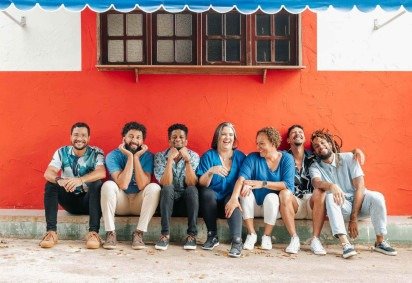 Samba da Tia Zélia comanda o som do Réveillon de Axé -  (crédito: Lara Queiroz) -Samba da Tia Zélia comanda o som do Réveillon de Axé -  (crédito: Lara Queiroz)