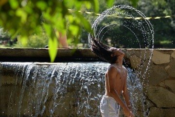 Parque da &Aacute;gua Mineral &eacute; um dos principais ref&uacute;gios para o brasiliense em dias de calor -  (crédito: Minervino J&uacute;nior/CB/D.A.Press)