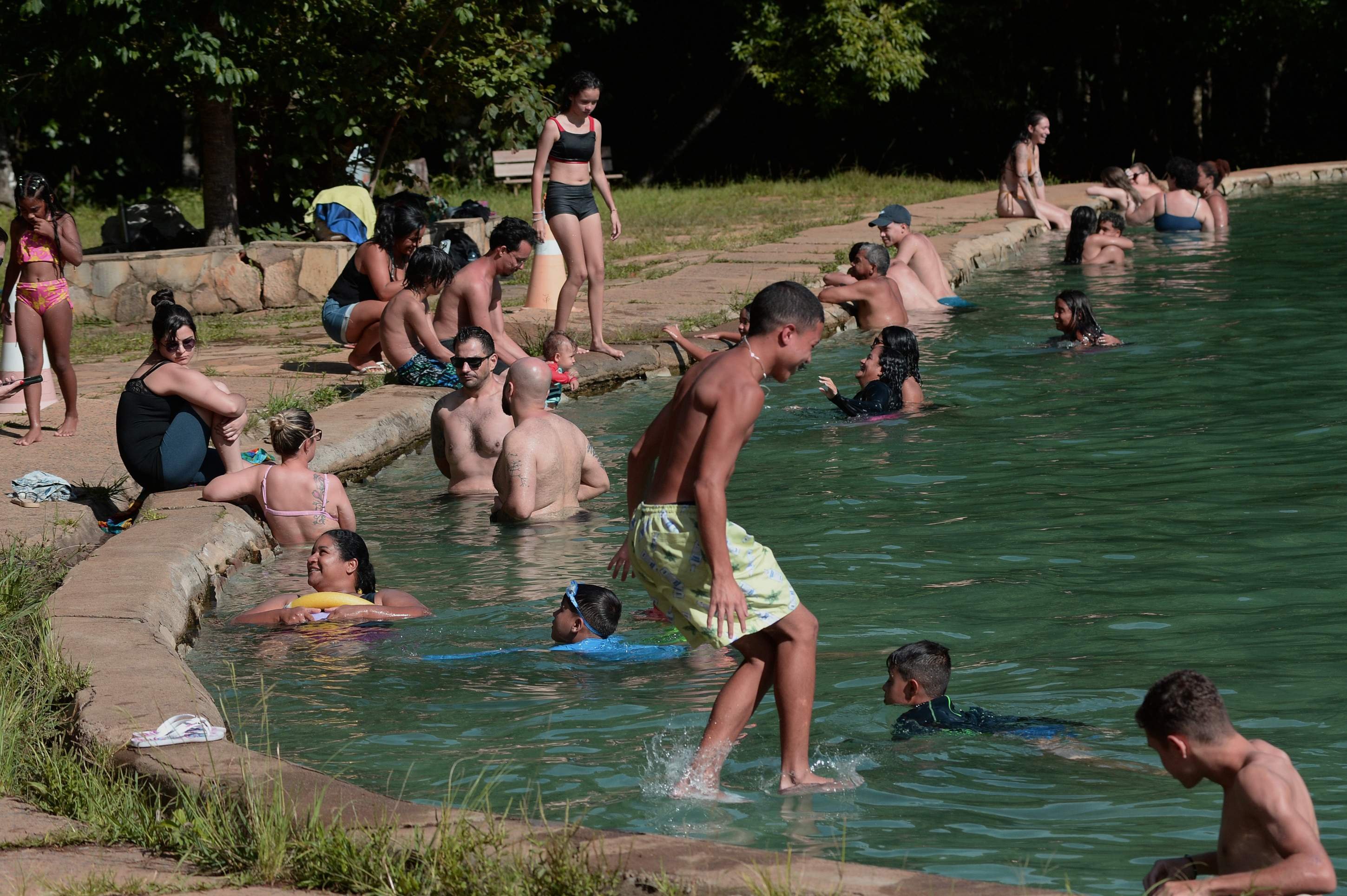 Duas mil pessoas se refugiaram do calor no Parque da &Aacute;gua Mineral