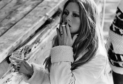 Dirigido por Roger Vadim, o longa lançou Brigitte Bardot ao estrelato global e redefiniu desejo, liberdade e provocação nas telas       -  (crédito:  AFP) -Dirigido por Roger Vadim, o longa lançou Brigitte Bardot ao estrelato global e redefiniu desejo, liberdade e provocação nas telas       -  (crédito:  AFP)