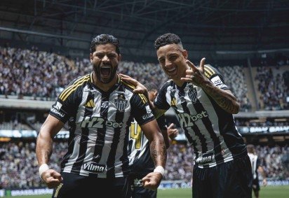 O atacante Hulk e o lateral-esquerdo Guilherme Arana, são os dois jogadores do Atlético-MG monitorados pelo Fluminense
 -  (crédito: Pedro Souza/Atlético-MG) -O atacante Hulk e o lateral-esquerdo Guilherme Arana, são os dois jogadores do Atlético-MG monitorados pelo Fluminense
 -  (crédito: Pedro Souza/Atlético-MG)