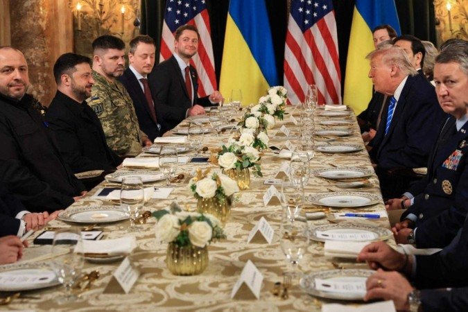 Encontro de Zelenky e Trump neste domingo (28/12)