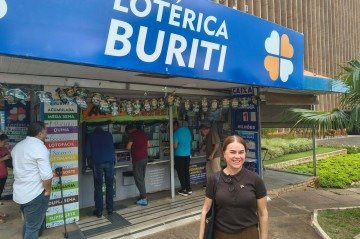 Empolgada com o prêmio, Maria Fernanda apostou pela primeira vez - (crédito: Artur Maldaner/CB Press) Empolgada com o prêmio, Maria Fernanda apostou pela primeira vez - (crédito: Artur Maldaner/CB Press)