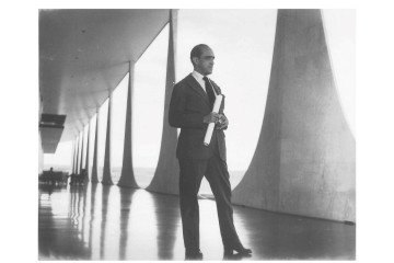  Oscar Niemeyer no Palácio da Alvorada  -  (crédito: Divulgação)