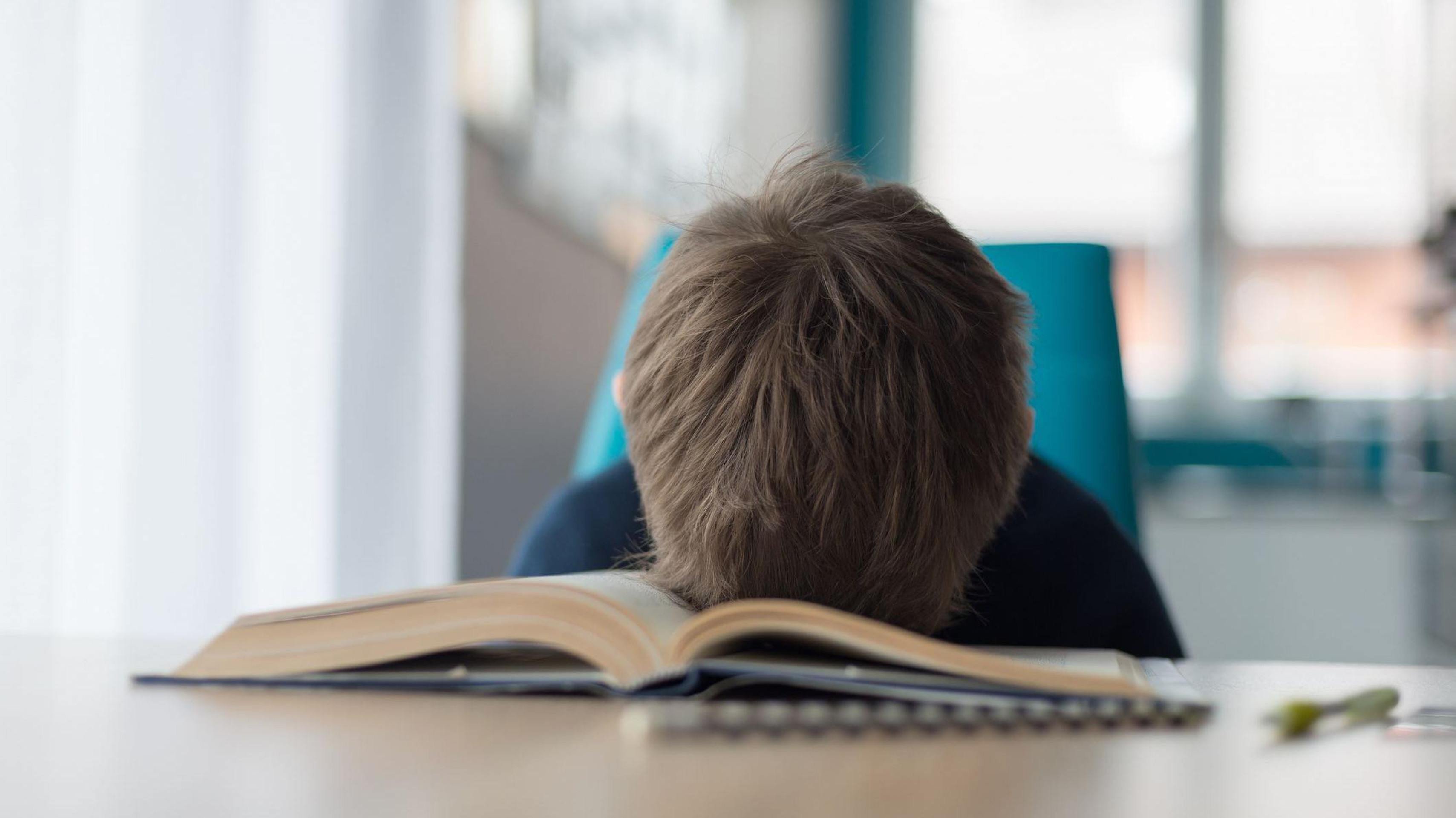 A China ficou entre os países com melhor desempenho em educação em uma pesquisa internacional realizada no início dos anos 2000 -  (crédito: AFP via Getty Images)