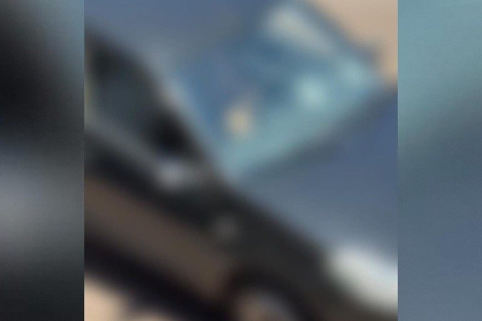 Homem é preso por ato obsceno em frente a academia na Asa Norte
- (crédito: Imagens cedidas ao Correio) Homem é preso por ato obsceno em frente a academia na Asa Norte
- (crédito: Imagens cedidas ao Correio)