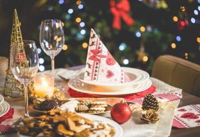Existem celebridades que, na época de Natal, recebem presente em dobro!  É que esses famosos fazem aniversário justamente no dia 24 de dezembro, quando as famílias se reúnem para a tradicional ceia, ou no dia 25, feriado nacional de Natal.  -  (crédito: Pexels - wikimedia commons ) -Existem celebridades que, na época de Natal, recebem presente em dobro!  É que esses famosos fazem aniversário justamente no dia 24 de dezembro, quando as famílias se reúnem para a tradicional ceia, ou no dia 25, feriado nacional de Natal.  -  (crédito: Pexels - wikimedia commons )