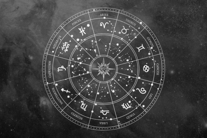 Questões ligadas a dinheiro, relações e projetos pessoais ganharão atenção nesta terça-feira (Imagem: Thitiwat Luechaudompan | Shutterstock) - (crédito: EdiCase) Questões ligadas a dinheiro, relações e projetos pessoais ganharão atenção nesta terça-feira (Imagem: Thitiwat Luechaudompan | Shutterstock) - (crédito: EdiCase)