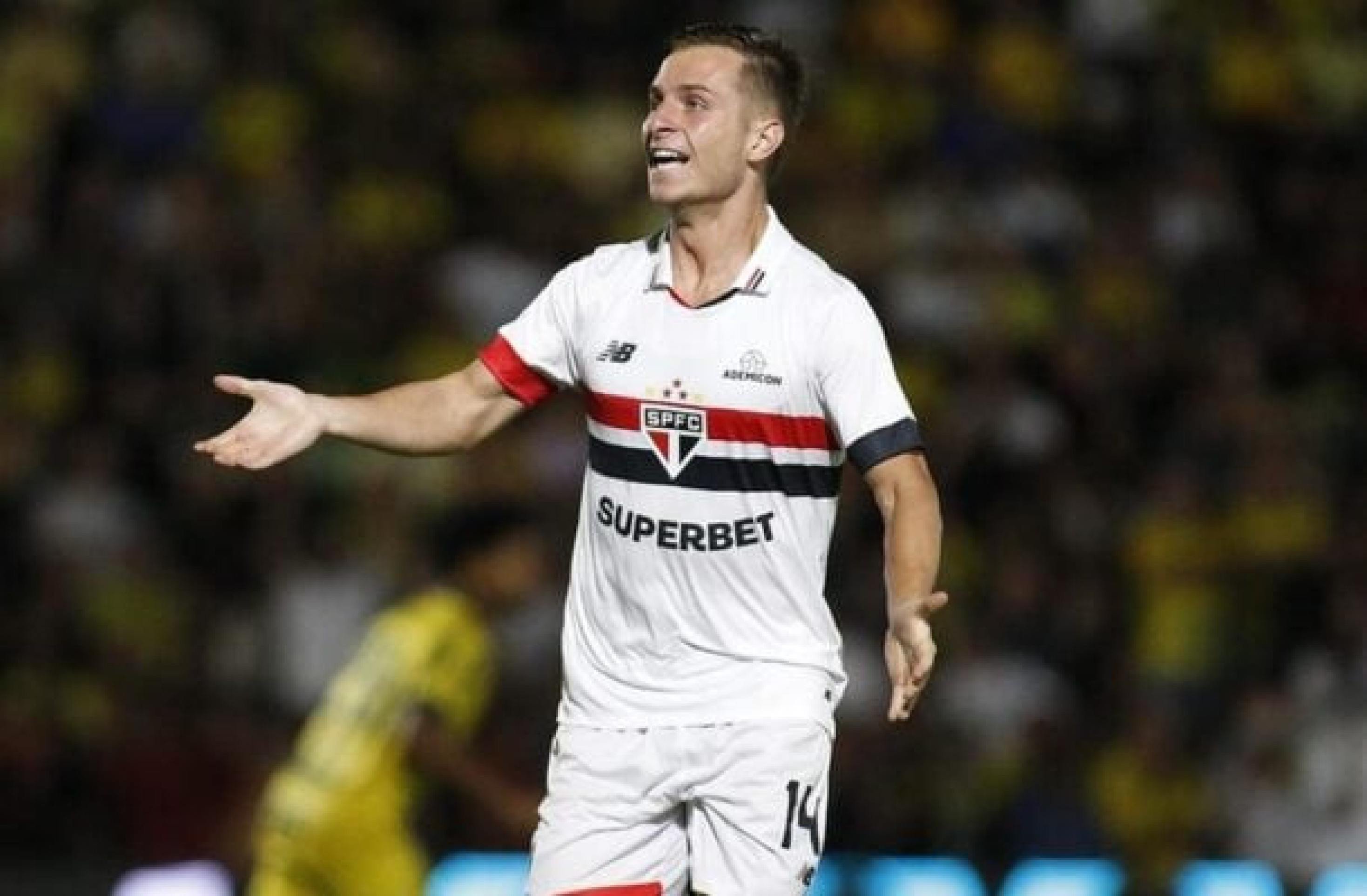 Giuliano Galoppo, meia do São Paulo, durante partida do Campeonato Brasileiro - (crédito: Foto: Miguel Schincariol/Saopaulofc.net) Giuliano Galoppo, meia do São Paulo, durante partida do Campeonato Brasileiro - (crédito: Foto: Miguel Schincariol/Saopaulofc.net)