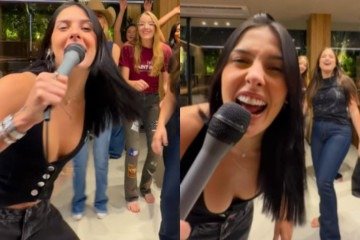 Ana Castela supera Zé Felipe e cai na noitada com amigas e karaokê -  (crédito: Reprodução/Instagram)