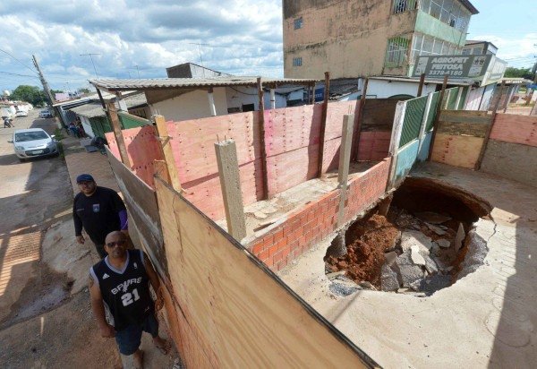  Ed Alves/CB/DA Press