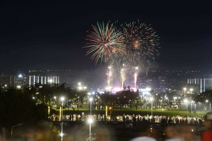  Celebra DF 2026 reuniu shows e quiema de fogos para 200 mil pessoas na noite da virada de 2025 para 2026