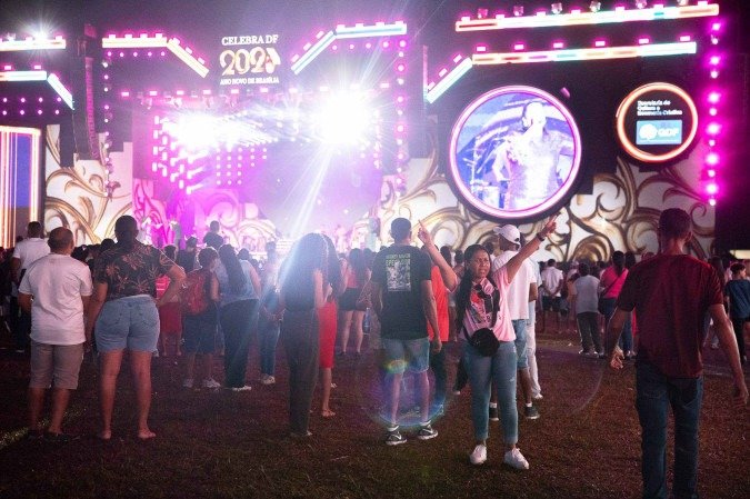 Esplanada dos Minist&eacute;rios continua agitada com mais shows no primeiro dia do ano     -  (crédito:  Mariana Campos/CB/D.A Press)