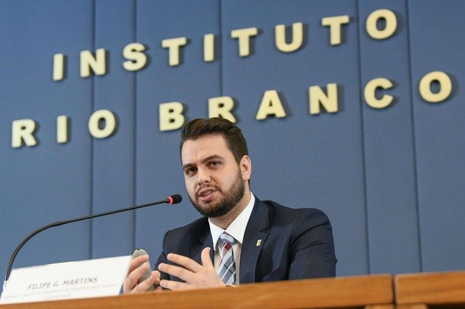 Ap&oacute;s audi&ecirc;ncia de cust&oacute;dia, Justi&ccedil;a mant&eacute;m pris&atilde;o de Filipe Martins