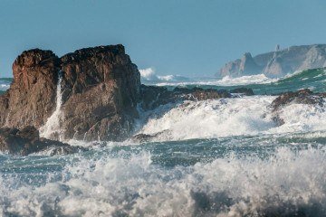 Outros sinais são ressacas com ondas cada vez mais potentes, que acabam causando erosão e inundações. - (crédito: Travis Leery/Unsplash) Outros sinais são ressacas com ondas cada vez mais potentes, que acabam causando erosão e inundações. - (crédito: Travis Leery/Unsplash)