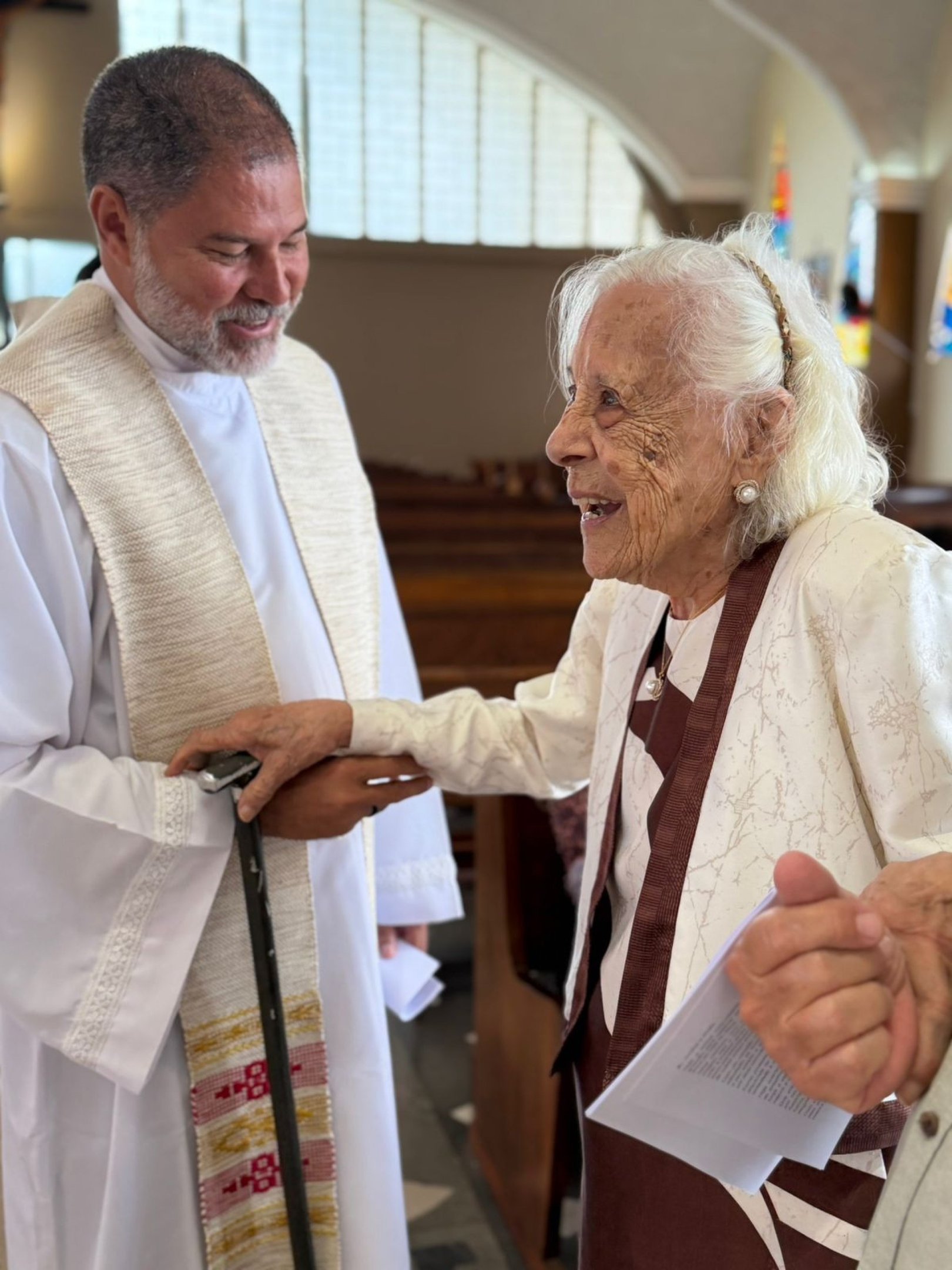 Nilza Teixeira Soares completa 100 anos e celebra a data com f&eacute;