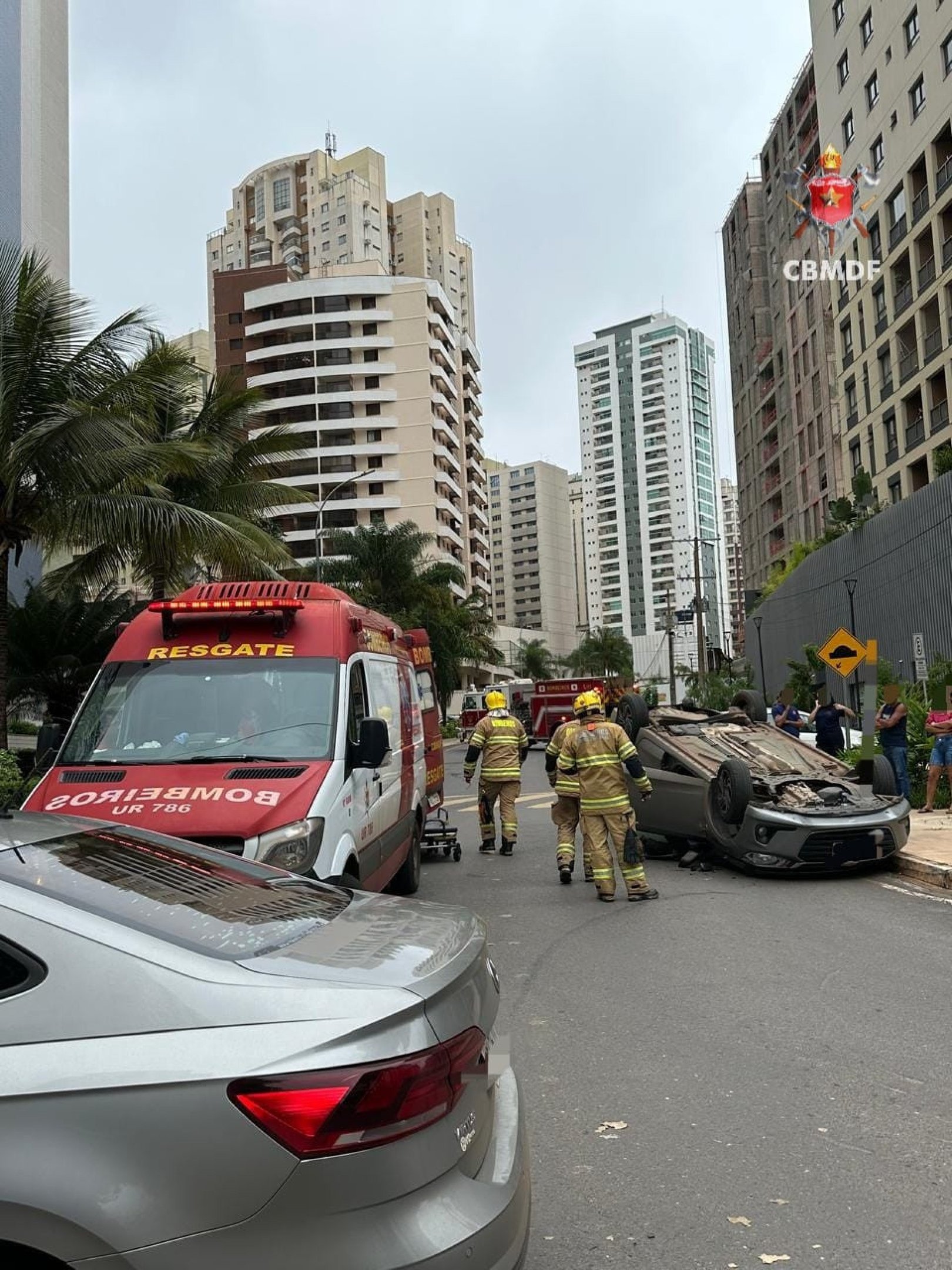 Capotagem em &Aacute;guas Claras ocorreu na rua 26 Norte