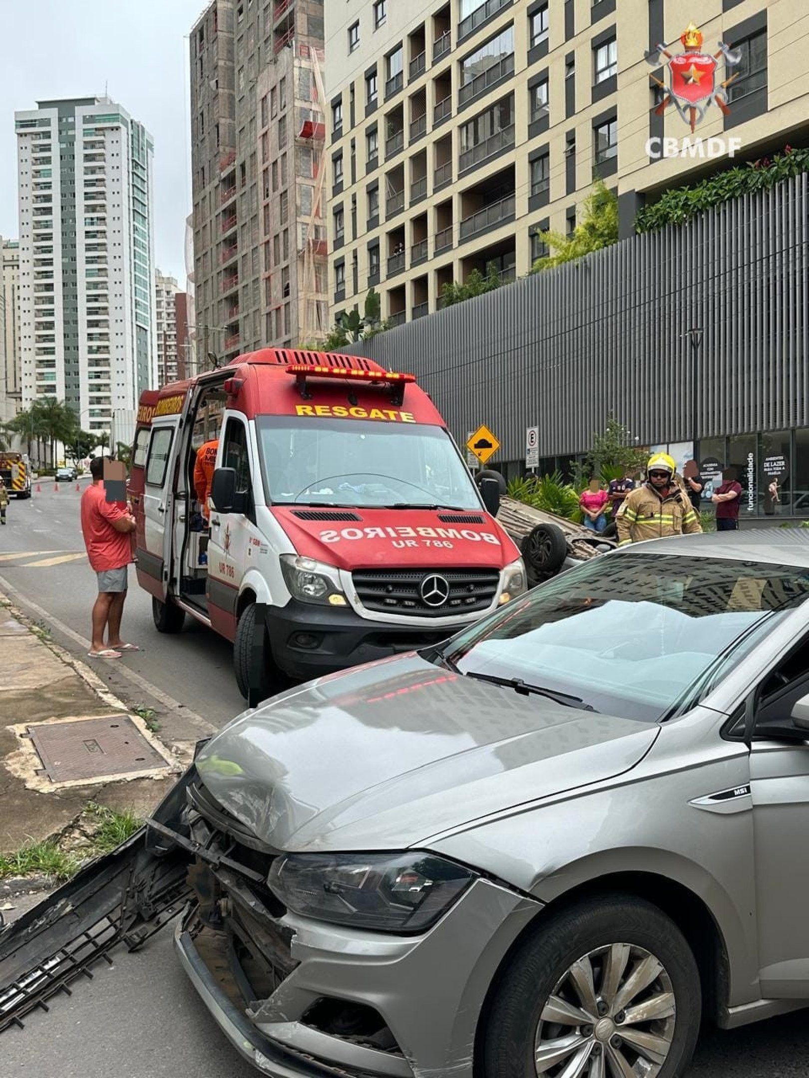 Capotagem em &Aacute;guas Claras ocorreu na rua 26 Norte