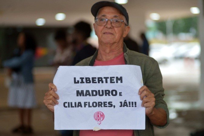 Raimundo Santos: "N&atilde;o &eacute; poss&iacute;vel que vamos aceitar passivamente uma interven&ccedil;&atilde;o como est&aacute; acontecendo na Venezuela"