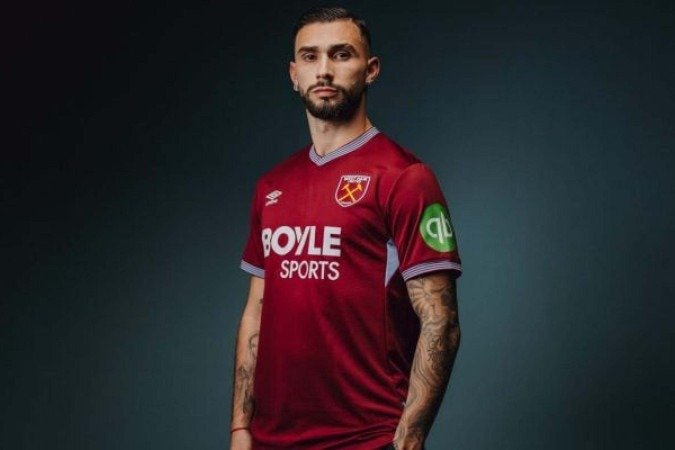 Taty Castellanos é o novo reforço do West Ham, que brinca com o Flamengo - (crédito: Foto: Divulgação / West Ham) Taty Castellanos é o novo reforço do West Ham, que brinca com o Flamengo - (crédito: Foto: Divulgação / West Ham)