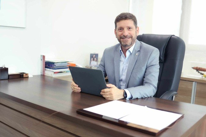 Celso Niskier - Relator das Diretrizes Orientadoras para a Integração da Ciência, Tecnologia e Inovação (CT&I) na Educação e Membro do Conselho Nacional de Educação (CNE) -  (crédito: Arquivo Pessoal)