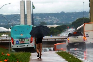 Chuva marca a quarta-feira em Bras&iacute;lia, com alerta para temporais
 -  (crédito:  Ed Alves/CB/DA Press)