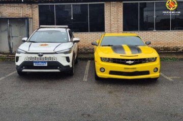 Camaro adquirido por estelionato é apreendido no Núcleo Bandeirante
 -  (crédito: PMDF/Divulgação)