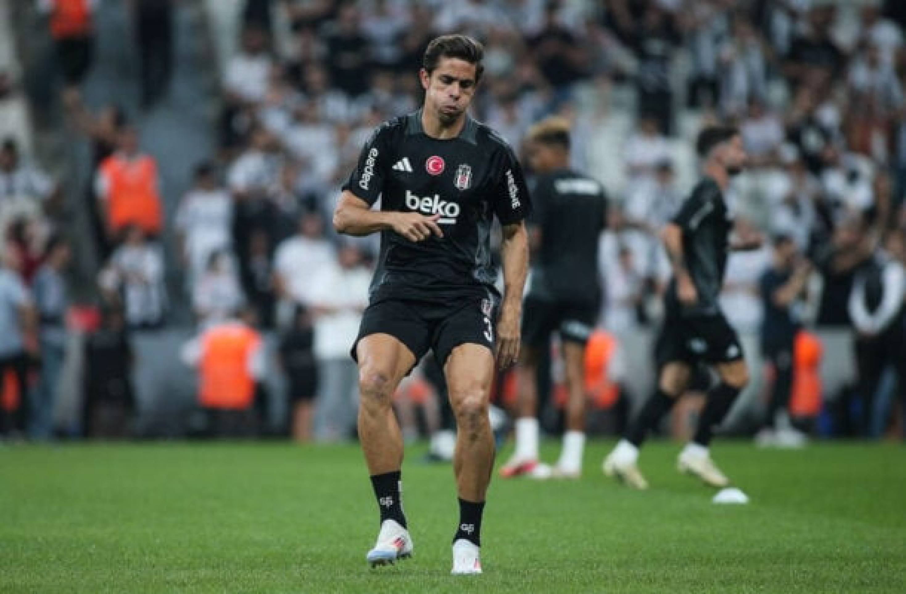 Gabriel Paulista em ação pelo Besiktas (Turquia) - (crédito: Foto: Ahmad Mora/Getty Images) Gabriel Paulista em ação pelo Besiktas (Turquia) - (crédito: Foto: Ahmad Mora/Getty Images)