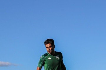 O jogador enfrenta com o time mais um desafio: o embate contra o ASA, neste domingo (30/8), às 16h, pelo jogo de volta da semifinal da quarta divisão -  (crédito: Filipe Fonseca/Gama)