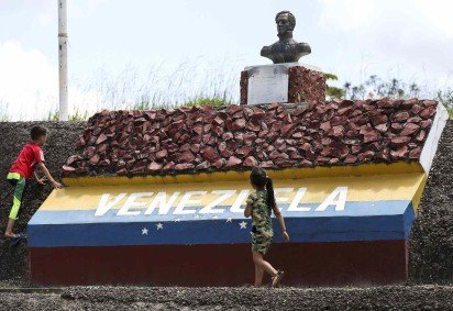 Depois do Exército, Força Nacional chega para aumentar a segurança na fronteira e na capital de Roraima -  (crédito:  Marcelo Camargo/Agência Brasil) -Depois do Exército, Força Nacional chega para aumentar a segurança na fronteira e na capital de Roraima -  (crédito:  Marcelo Camargo/Agência Brasil)