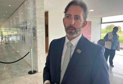 Na avaliação de Grass, os episódios do 8/1 servem como aprendizado à democracia brasileira para coibir ações semelhantes nos próximos anos -  (crédito: Danandra Rocha/CB/DA.Press) -Na avaliação de Grass, os episódios do 8/1 servem como aprendizado à democracia brasileira para coibir ações semelhantes nos próximos anos -  (crédito: Danandra Rocha/CB/DA.Press)