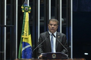 O senador Nelsinho Trad: 'Essa perspectiva de acordos será benéfica para ambos os blocos' - (crédito: Carlos Moura/Agência Senado) O senador Nelsinho Trad: 'Essa perspectiva de acordos será benéfica para ambos os blocos' - (crédito: Carlos Moura/Agência Senado)