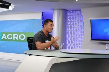 09/01/2026 Bruna Gaston CB/DA Press. CB Agro, Luiz Lira, chef de cozinha do Senac. Na bancada Sibele Negromonte e Roberto Fonseca
- (crédito: Bruna Gaston CB/DA Press) 09/01/2026 Bruna Gaston CB/DA Press. CB Agro, Luiz Lira, chef de cozinha do Senac. Na bancada Sibele Negromonte e Roberto Fonseca
- (crédito: Bruna Gaston CB/DA Press)