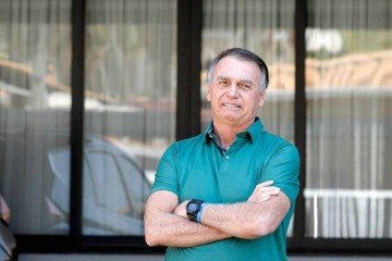 Defesa de Bolsonaro pediu para reduzir a pena em programa de leitura de livros -  (crédito: Sergio Lima / AFP)