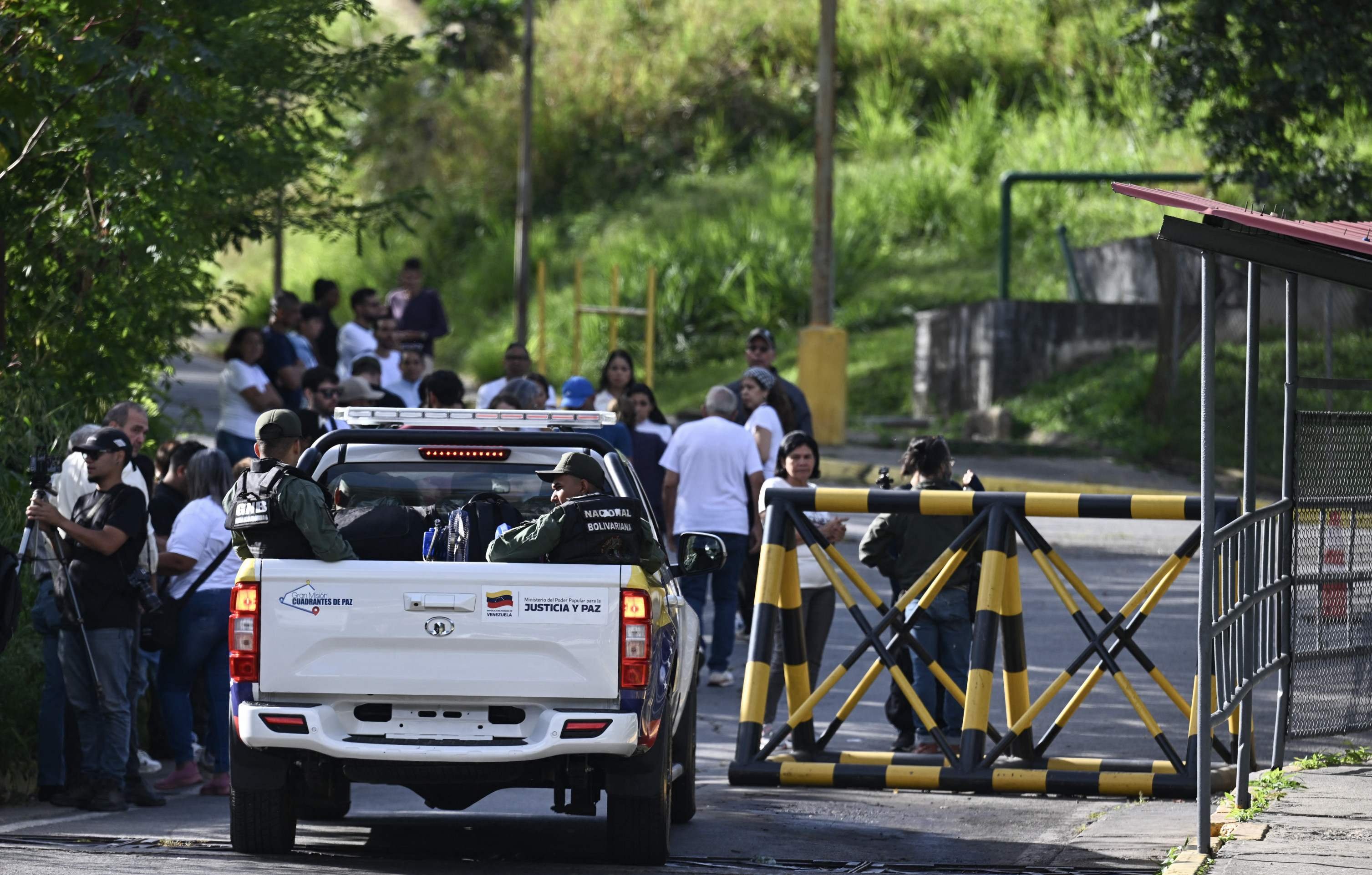 Após invasão, incerteza toma conta da capital da Venezuela