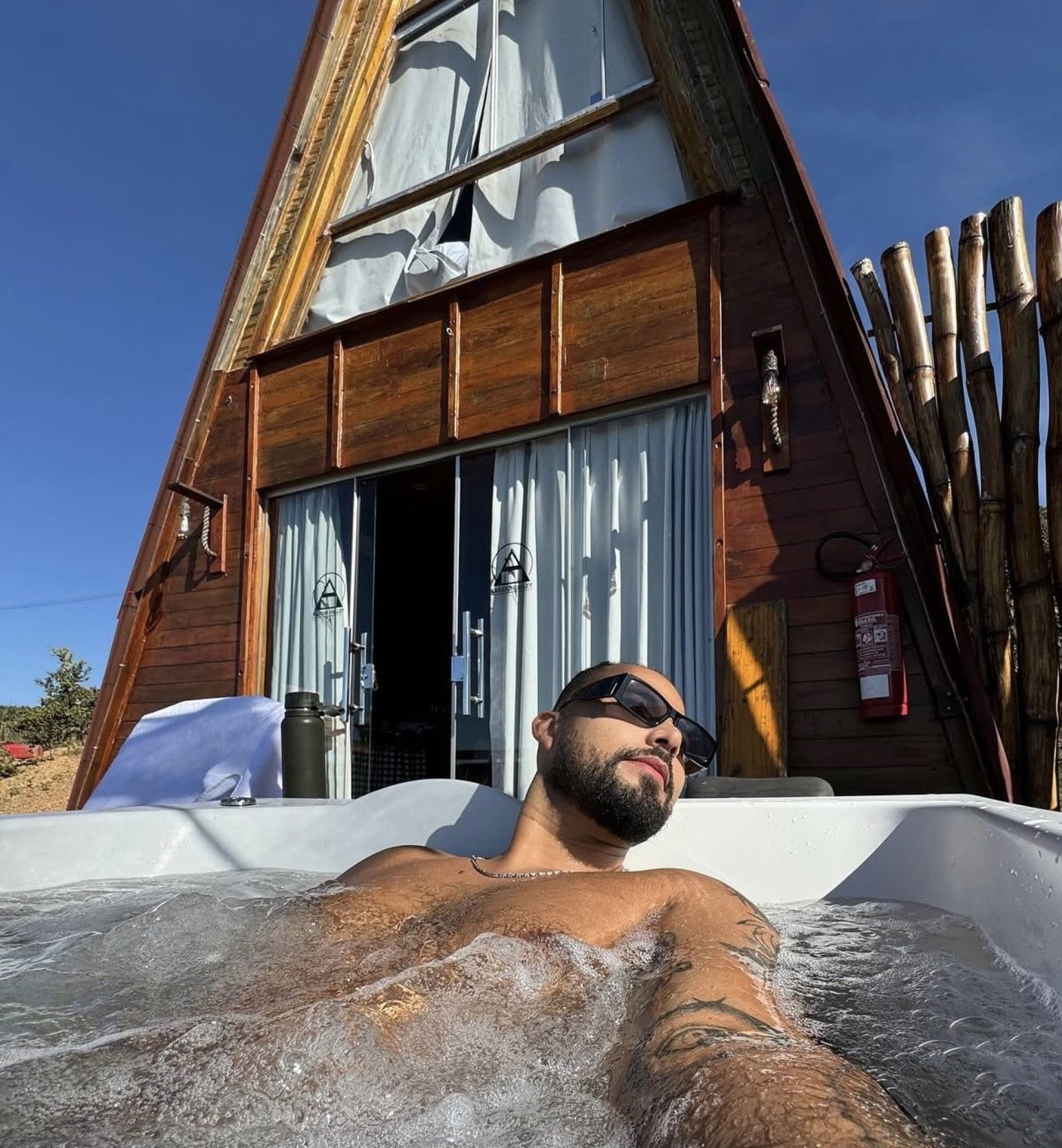 Jonathan Alves virou frequentador ass&iacute;duo do Mirante da Cabana    