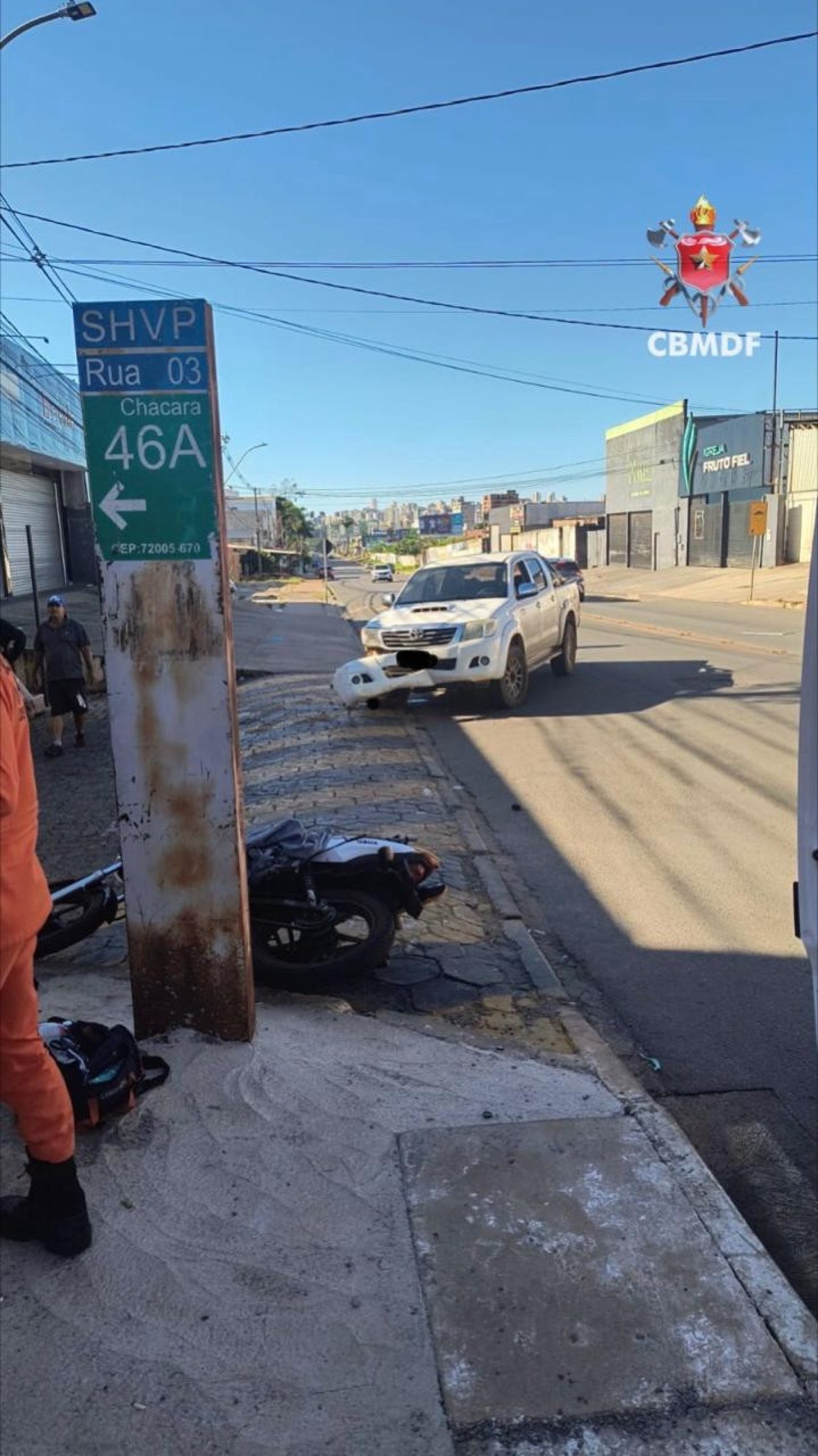 Motociclista ficou ferido ap&oacute;s colis&atilde;o em Vicente Pires