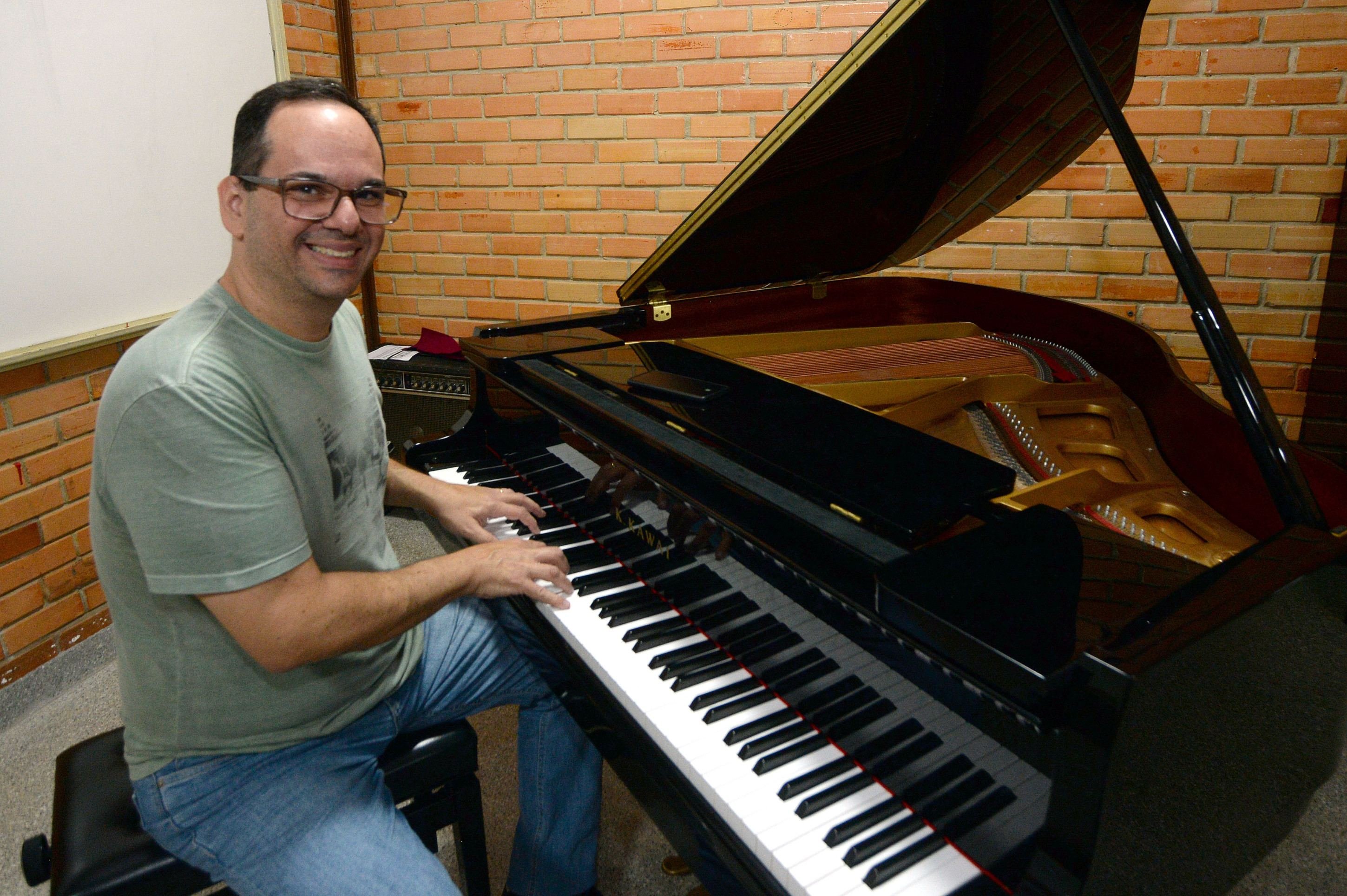 Eduardo Taufic, de piano popular, veio do Rio Grande do Norte