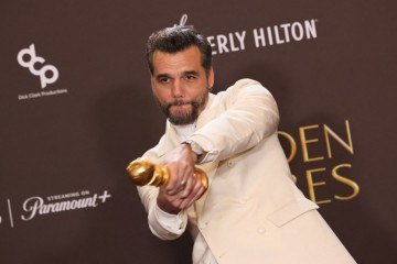 Foi gratificante assistir a brasileiros, com produções em língua portuguesa, brilharem no Globo de Ouro 2026 -  (crédito: Etienne Laurent / AFP)