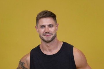 Participante do BBB 12, Jonas Sulzbach volta à casa mais vigiada do Brasil