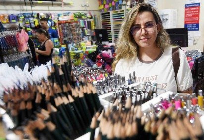 Ana Clara comprou metade dos materiais pela internet -  (crédito:  Ed Alves/CB/DA Press)