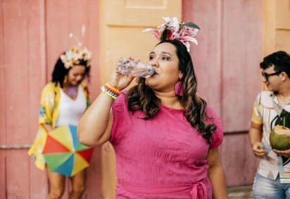 Com pequenos cuidados, é possível curtir o Carnaval com mais saúde, energia e equilíbrio (Imagem: Kleber Cordeiro | Shutterstock) -  (crédito: EdiCase) -Com pequenos cuidados, é possível curtir o Carnaval com mais saúde, energia e equilíbrio (Imagem: Kleber Cordeiro | Shutterstock) -  (crédito: EdiCase)