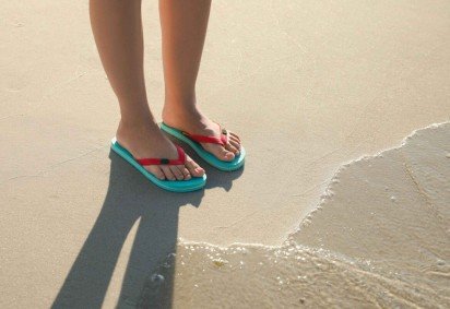 Alguns cuidados ajudam a evitar micoses e fissuras na pele no verão (Imagem: New Africa | Shutterstock) -  (crédito: EdiCase) -Alguns cuidados ajudam a evitar micoses e fissuras na pele no verão (Imagem: New Africa | Shutterstock) -  (crédito: EdiCase)