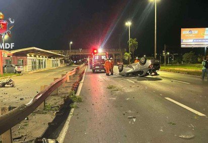 O Corpo de Bombeiros Militar do Distrito Federal foi acionado e mobilizou três viaturas -  (crédito: CBMDF/Divulgação) -O Corpo de Bombeiros Militar do Distrito Federal foi acionado e mobilizou três viaturas -  (crédito: CBMDF/Divulgação)